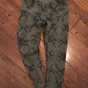 Snack Print Lululemon Crop pants